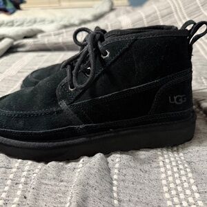 Ugg black suede chukka boot
